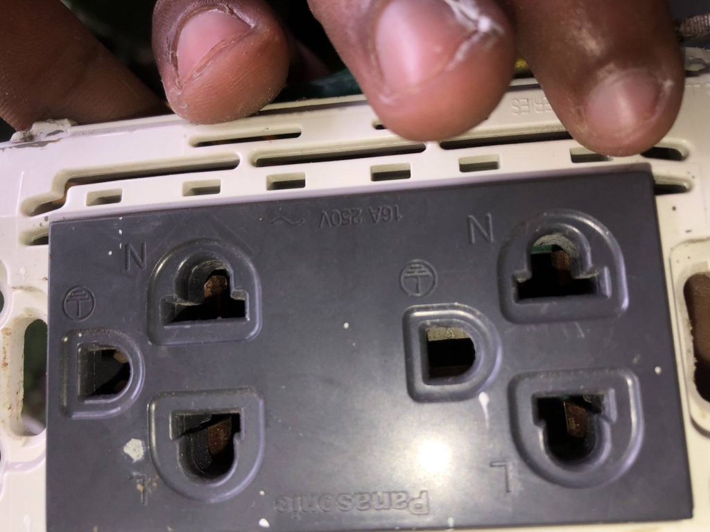 ปลั๊กไฟ