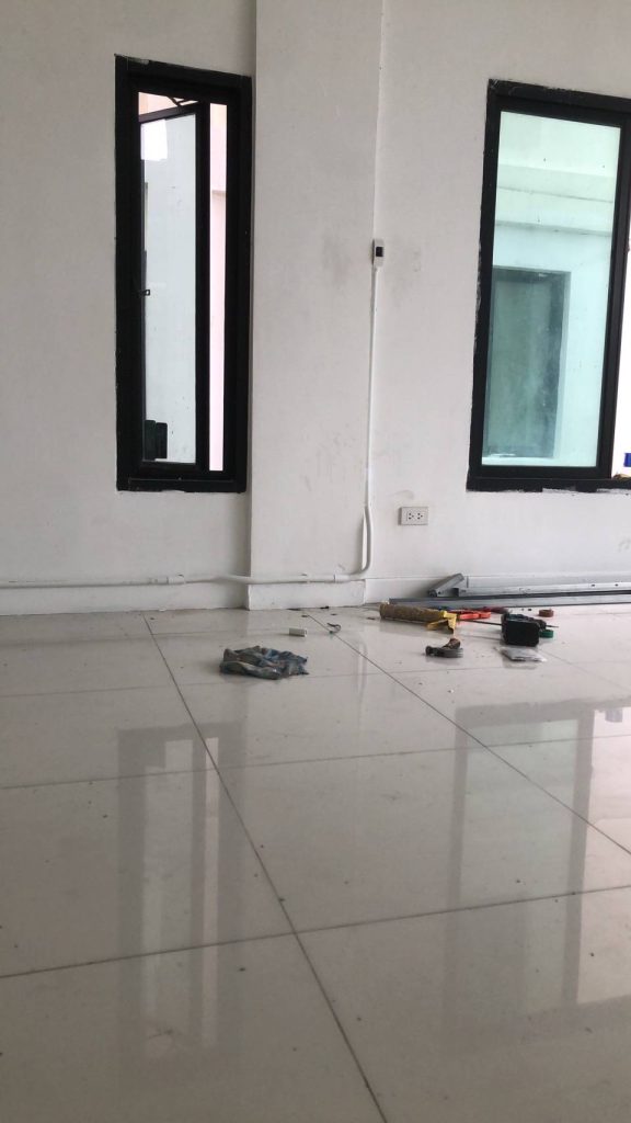 ติดตั้งปลั๊ก