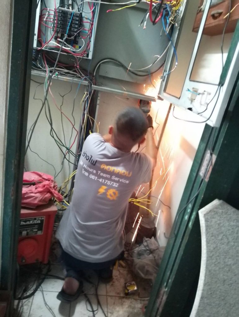 ติดตั้งตู้โหลดเซ็นเตอร์