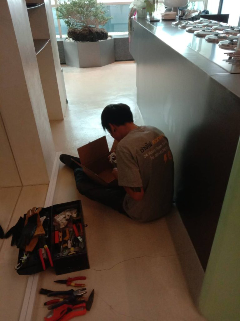 ติดตั้ง/เดินสายระบบไฟ