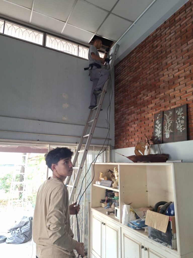 เดินท่อร้อยสาย