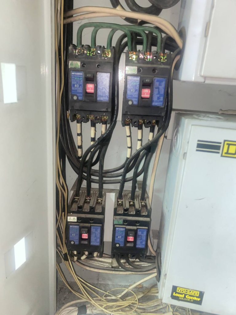 เมนเบรกเกอร์