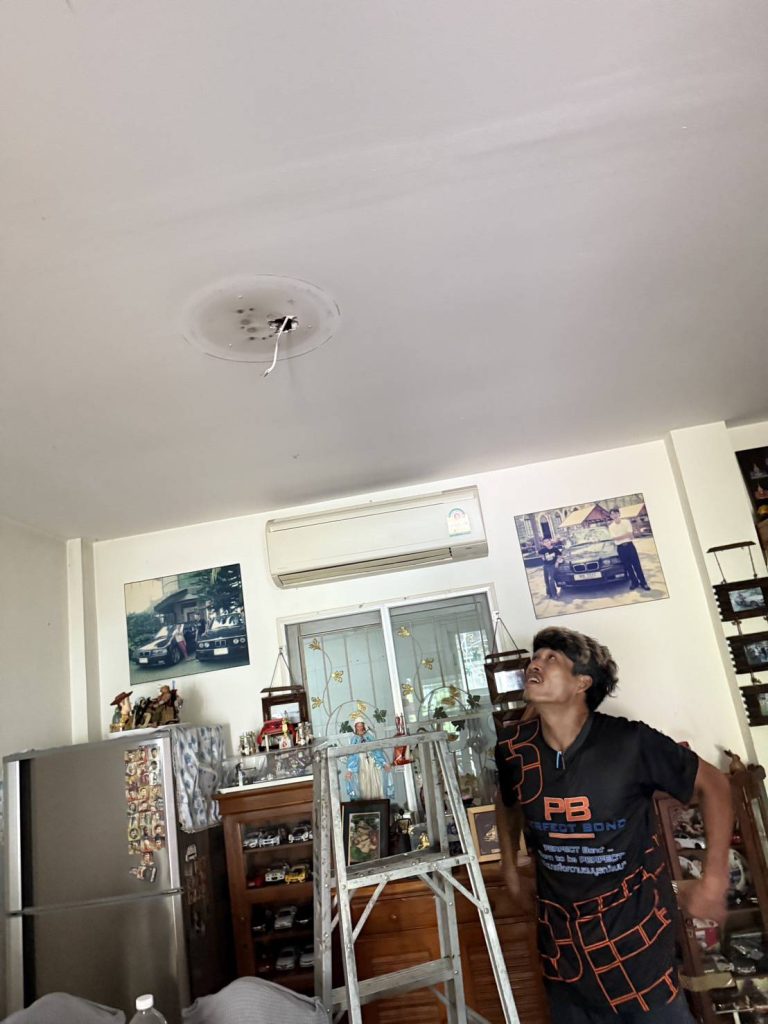 ถอดซ่อมดาวน์ไลท์