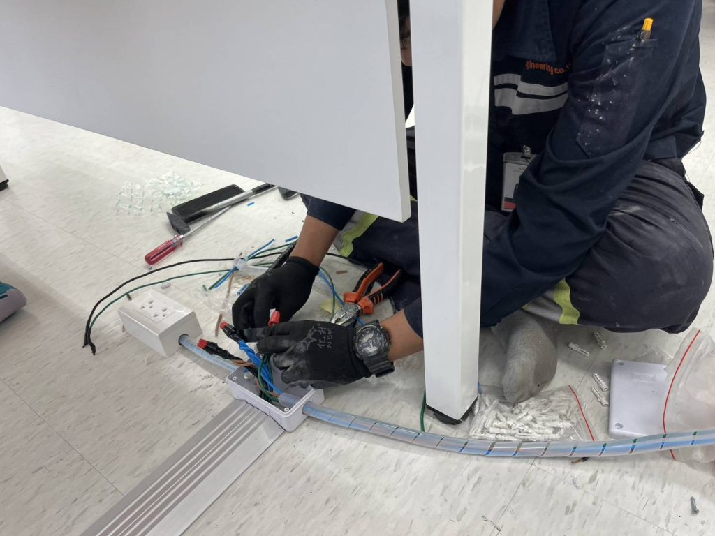 ต่อสายไฟโดยใช้ wire nut