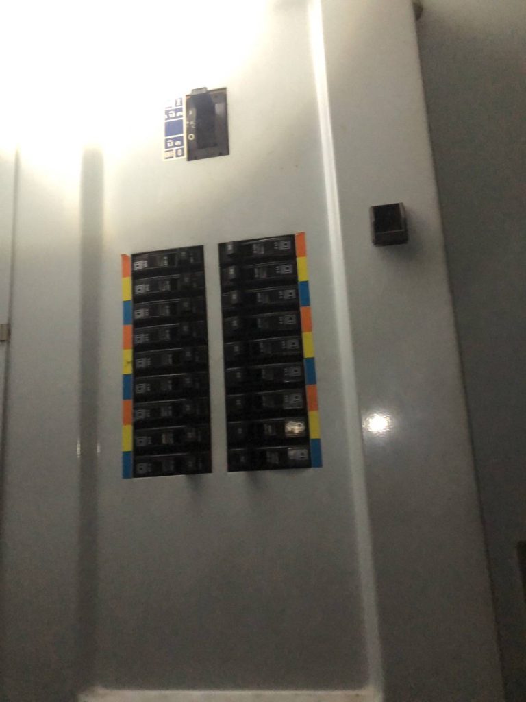 ตู้โหลดเซ็นเตอร์