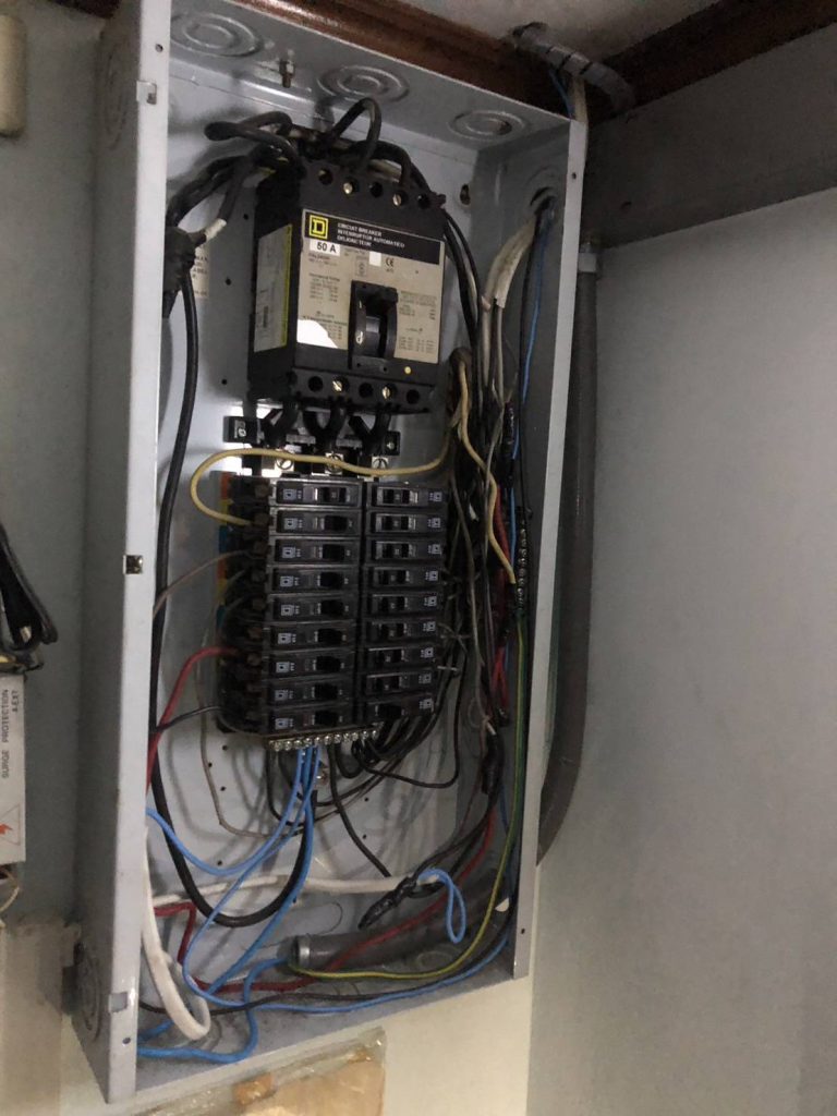 ตู้โหลดเซ็นเตอร์