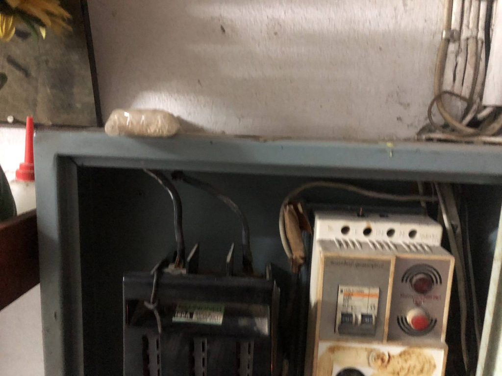 เมนเบรกเกอร์