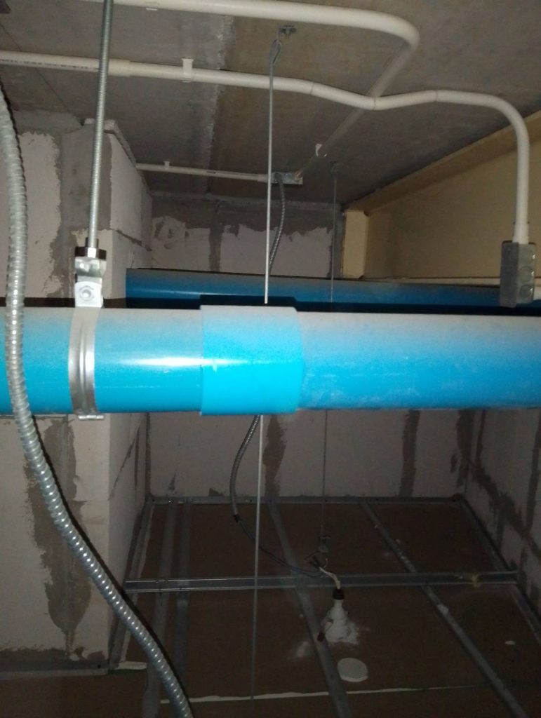 แนวท่อสายไฟบนฝ้า