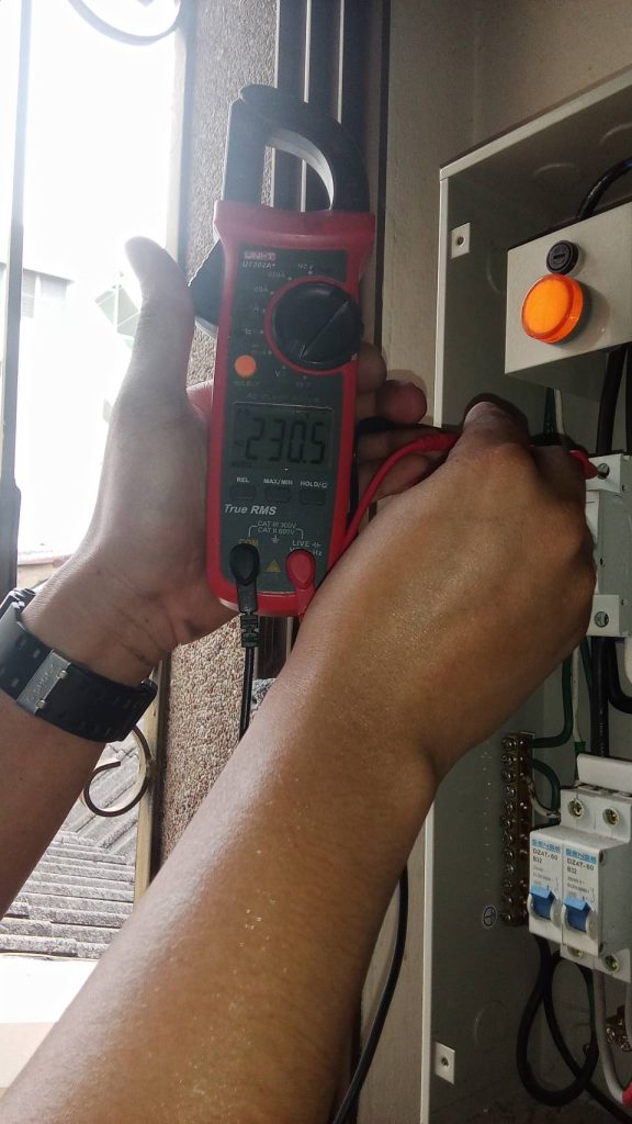 วัดไฟตู้คอนซูมเมอร์