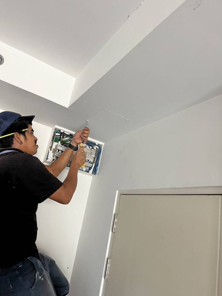 ติดตั้งตู้คอนซูมเมอร์