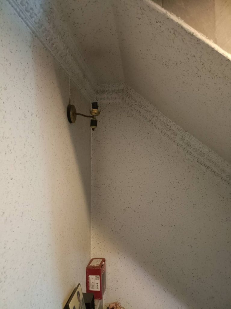 ขาโคมไฟติดผนัง