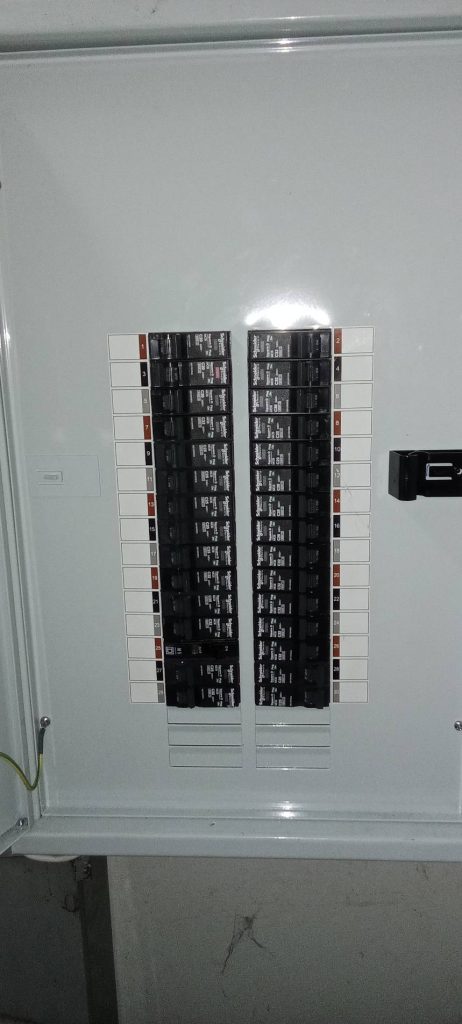 ตู้คอนซูมเมอร์ยูนิต