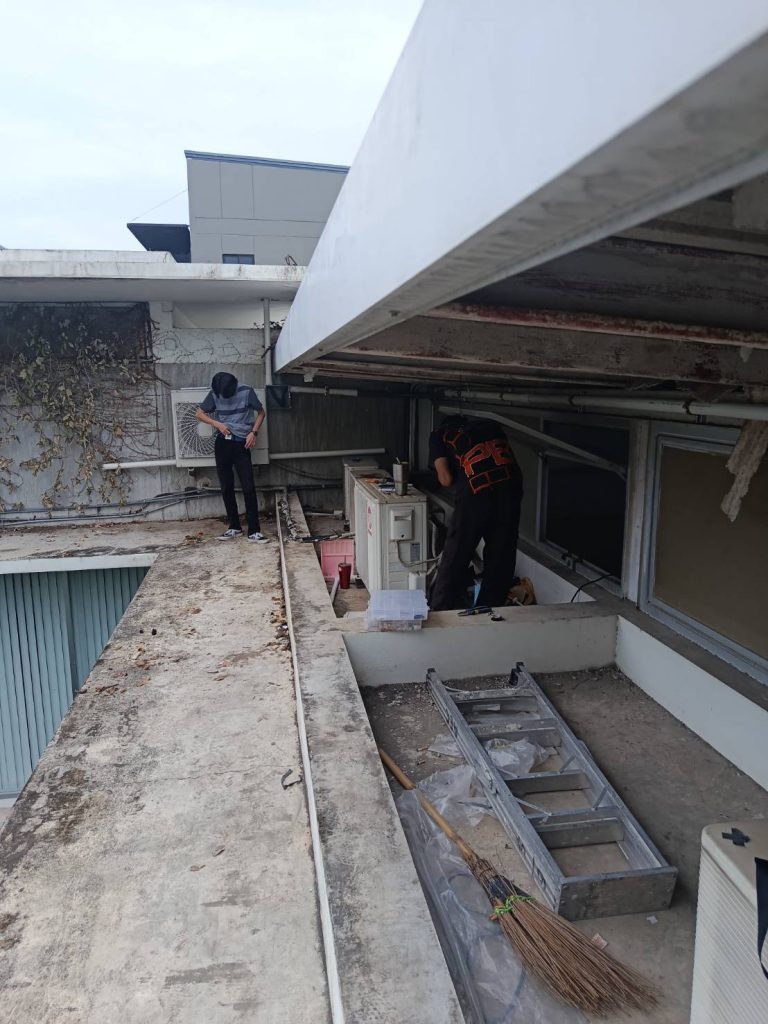 เดินสายไฟ