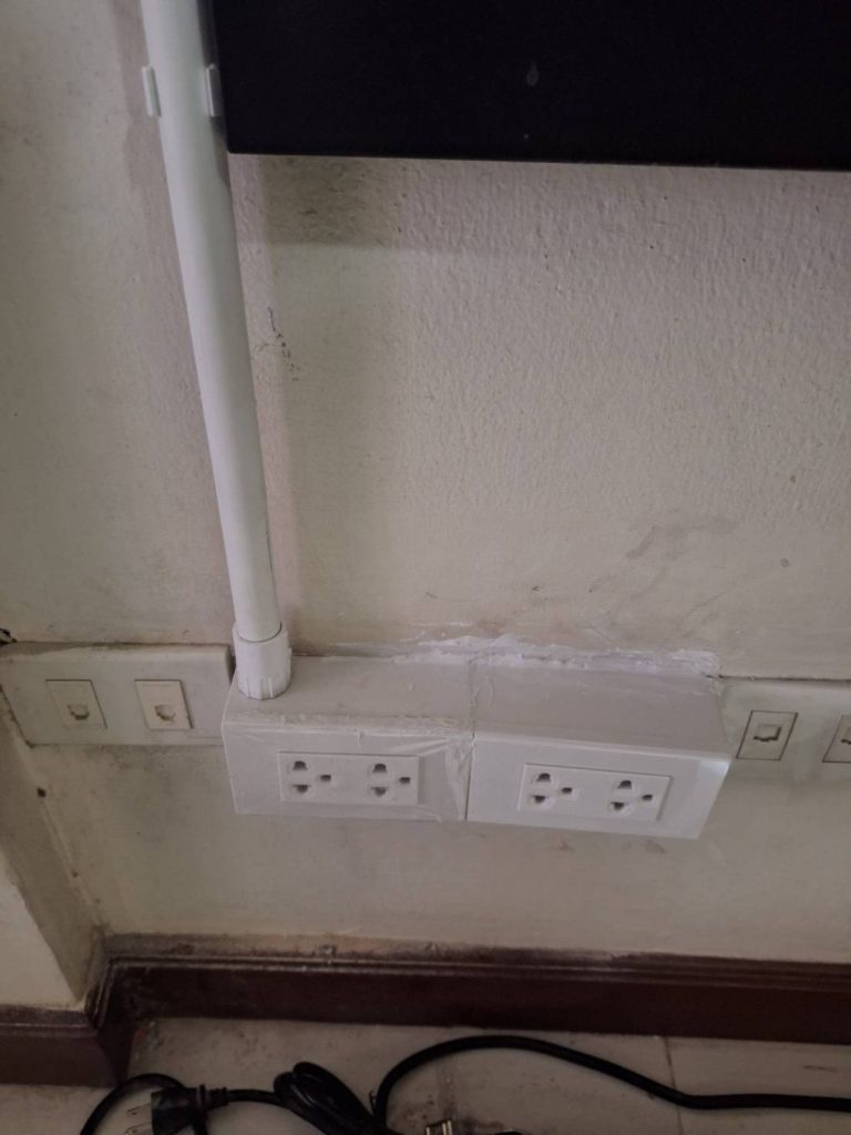 เดินท่อร้อยสาย