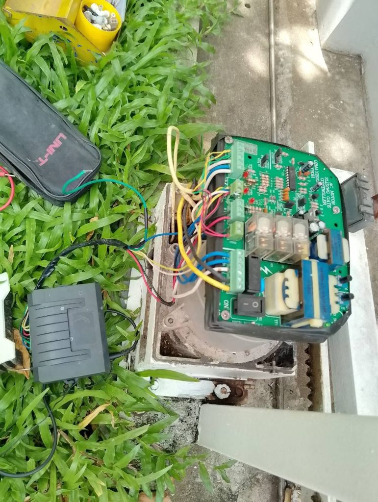 ติดตั้งมอเตอร์ประตูรีโมท