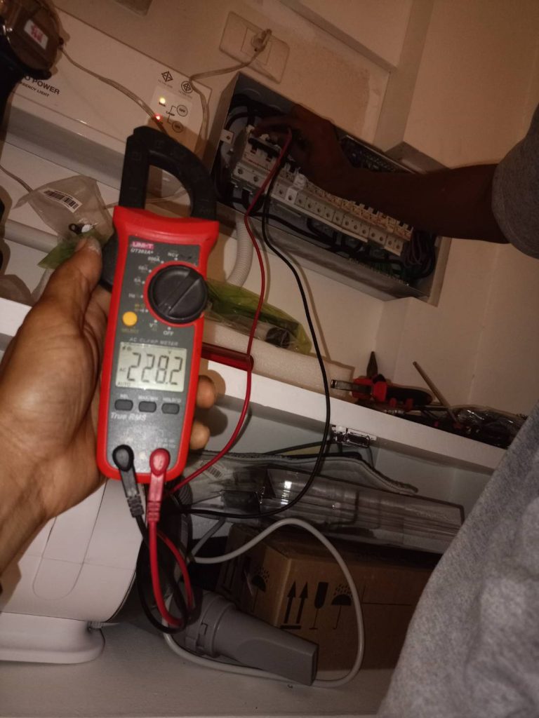 วัดกระแสตู้คอนซูมเมอร์