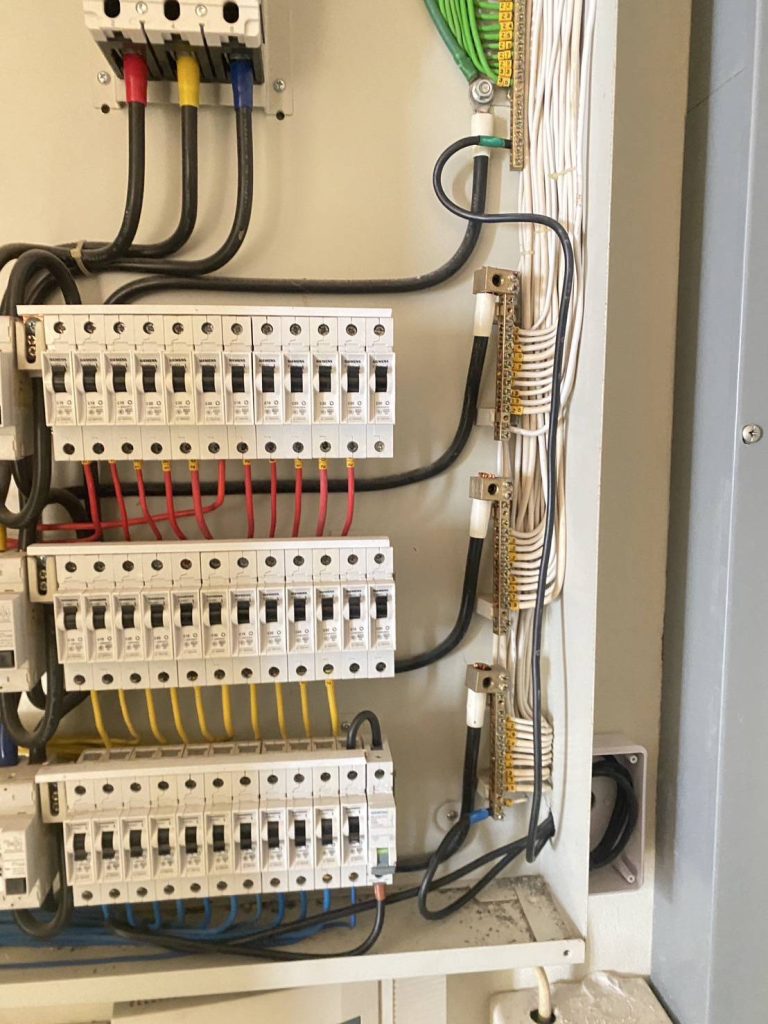 ตู้โหลดเซ็นเตอร์