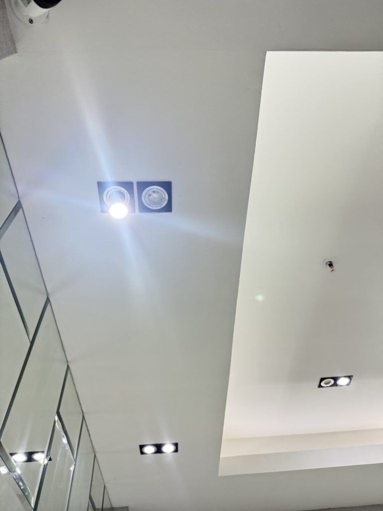 ติดตั้งดาวน์ไลท์