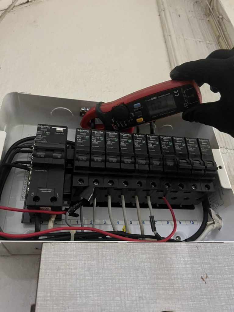 วัดไฟตู้คอนซูมเมอร์