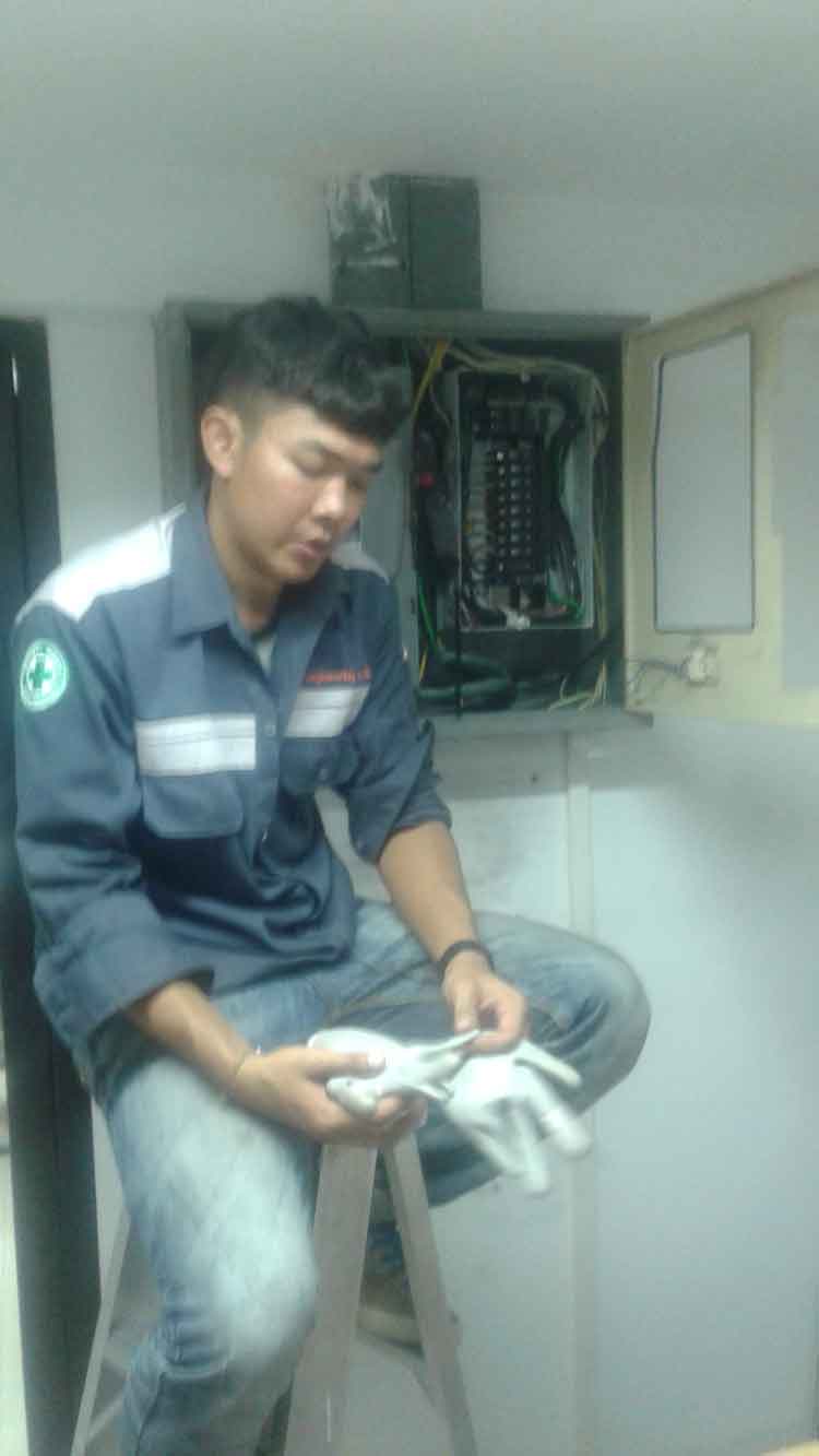รอเทส