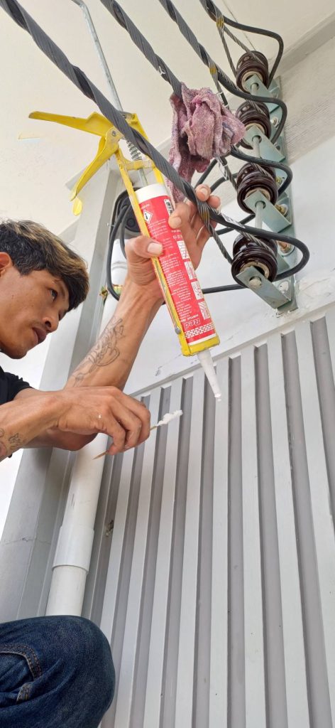 ทาซิลิโคนเก็บงาน