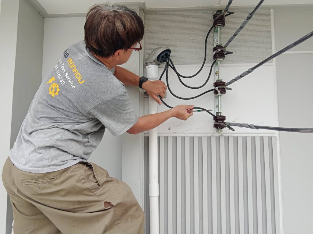 เดินท่อร้อยสาย