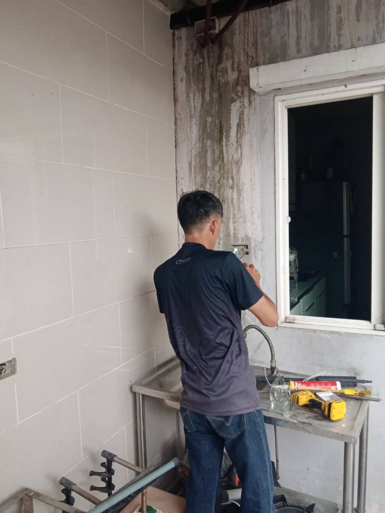 เตรียมติดตั้งปลั๊ก