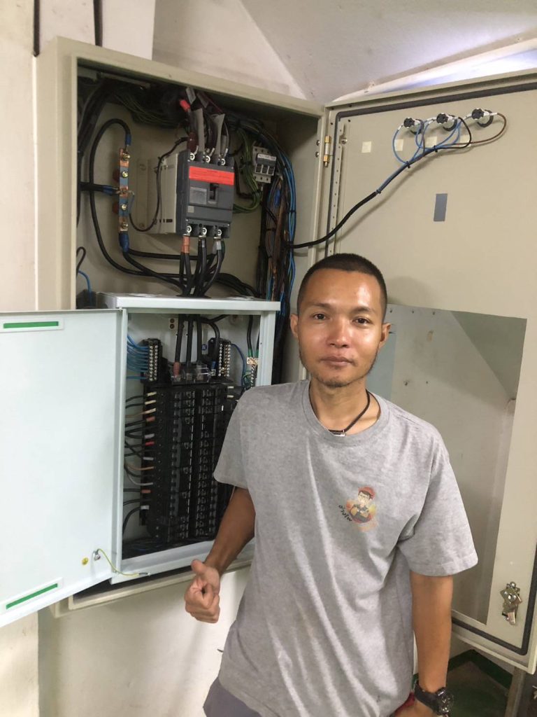 งานติดตั้งตู้โหลดเซ็นเตอร์