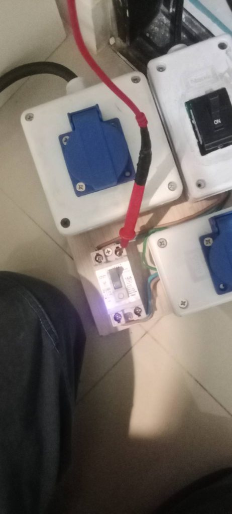 ทดสอบวงจรไฟฟ้า