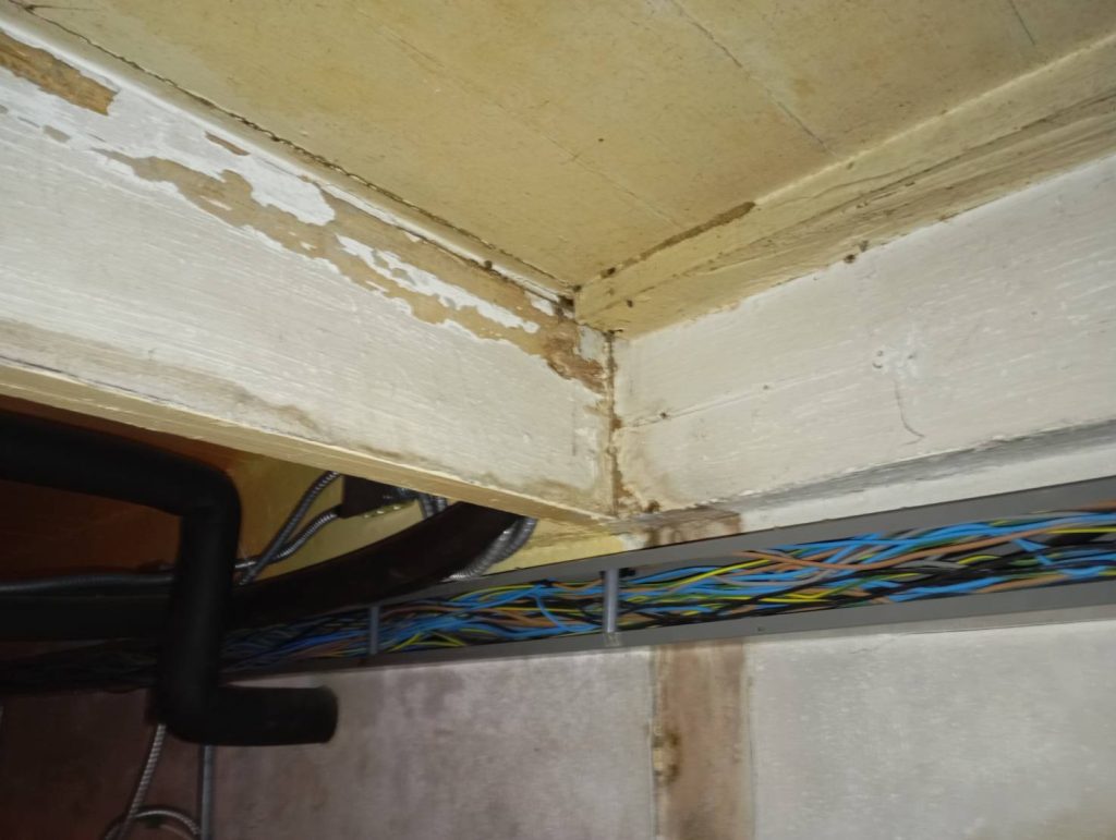 รางเก็บสายไฟ