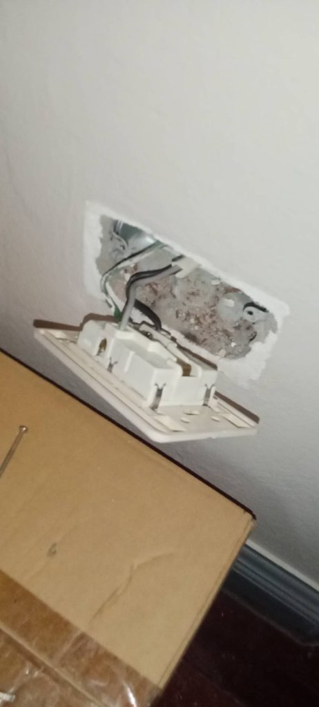 ปลั๊กไฟ