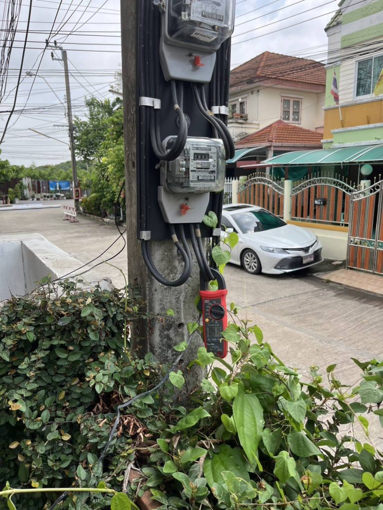 คล้องวัดกระแสสายเมน