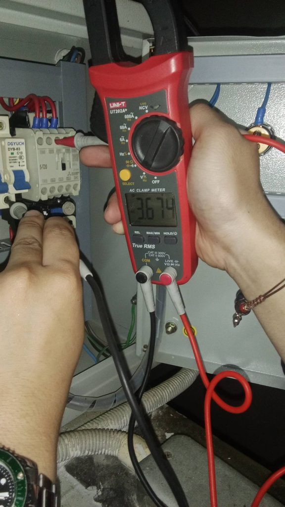 วัดไฟตู้คอนซูมเมอร์