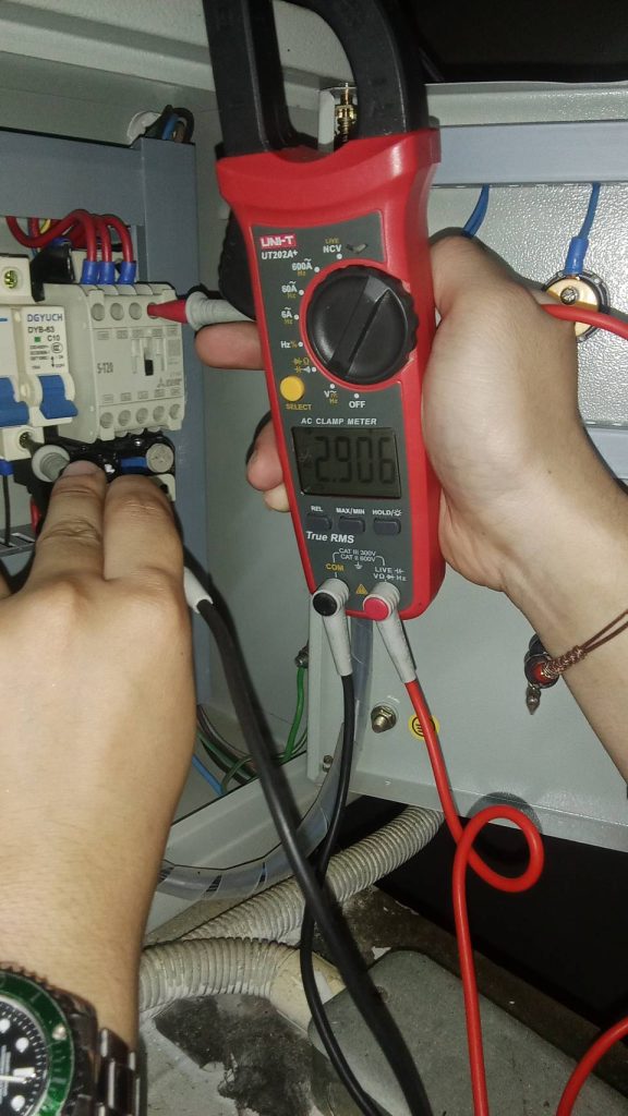 วัดไฟตู้คอนซูมเมอร์