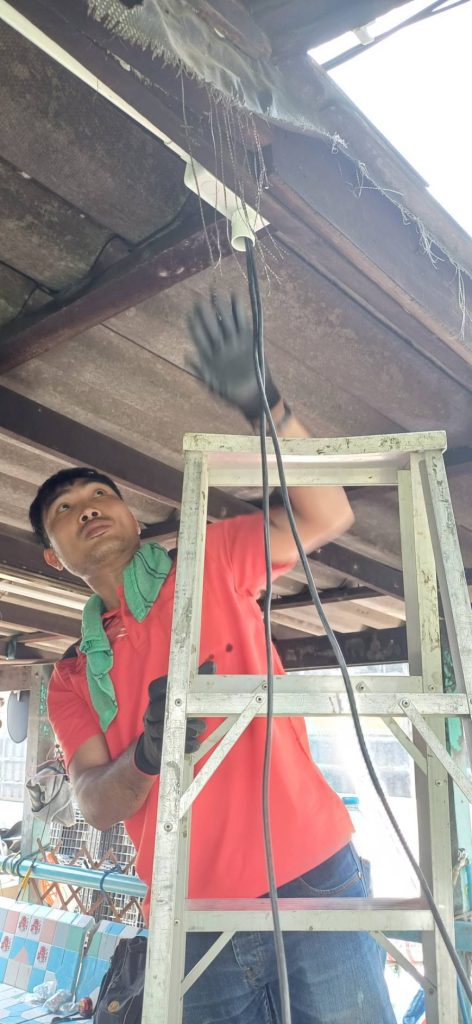 เดินท่อร้อยสายไฟ