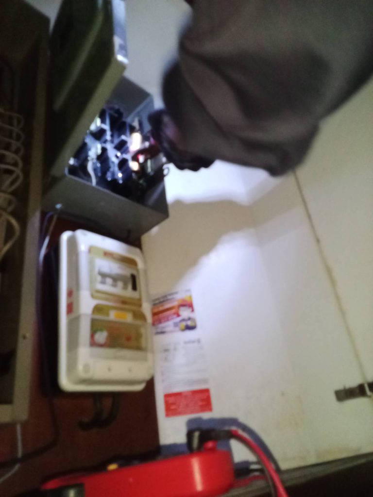 ตรวจเช็กตู้ไฟ