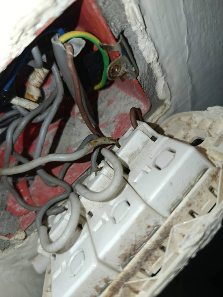 ติดตั้งสวิตซ์