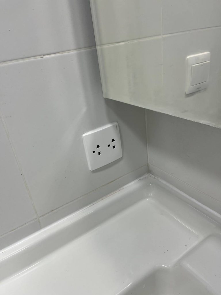 ปลั๊กไฟ