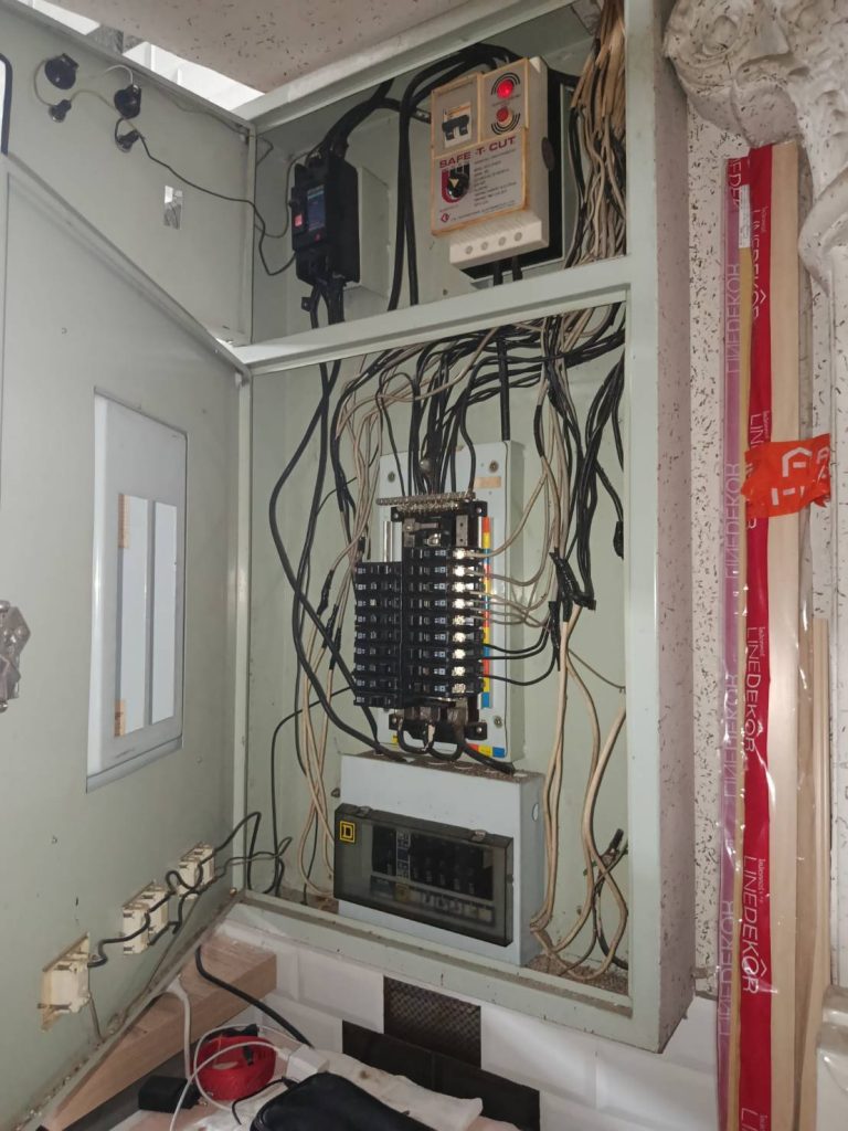 ตู้เมนไฟฟ้า