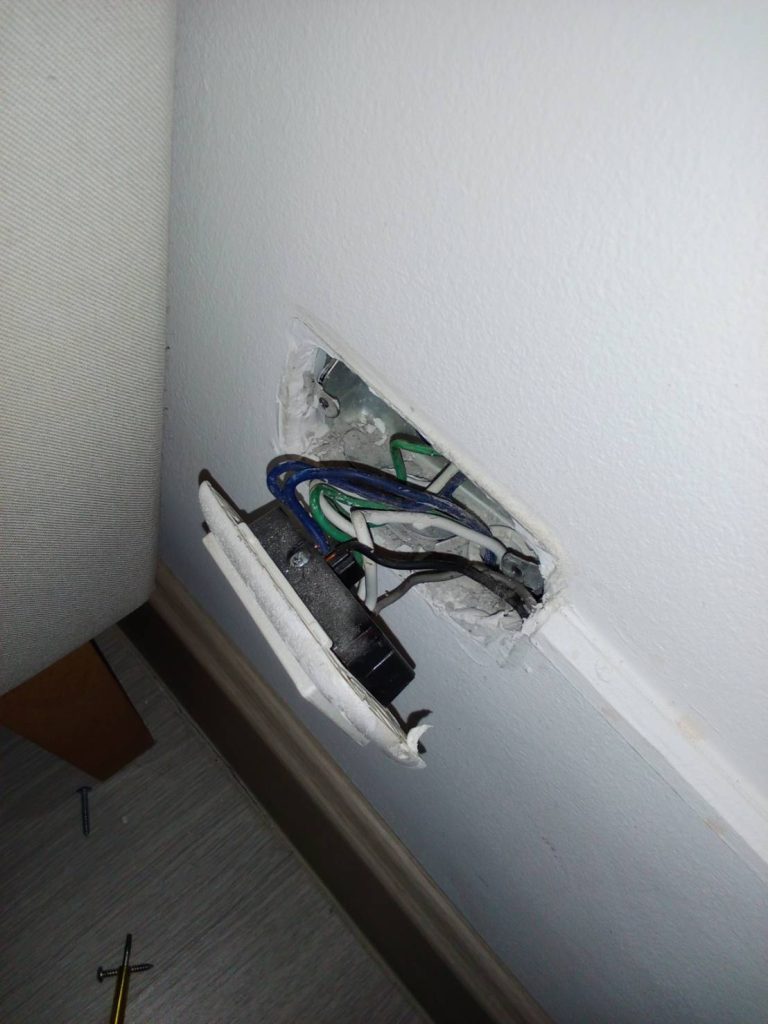 รื้อปลั๊กหาจุดช็อต