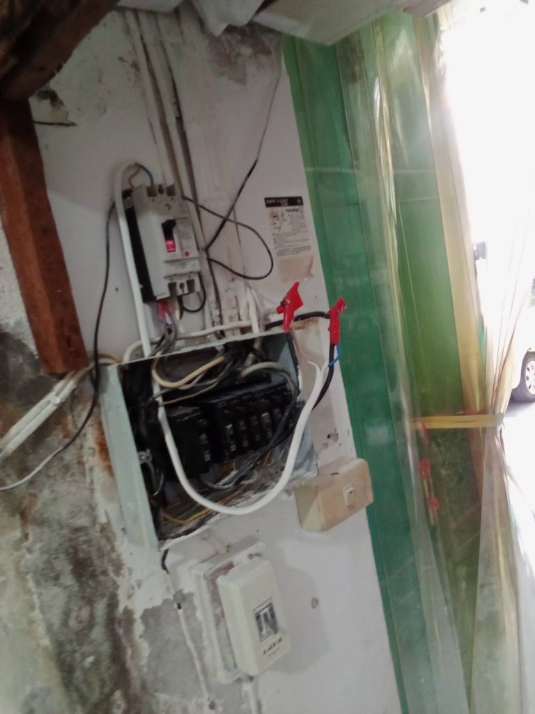 ตู้คอนซูมเมอร์