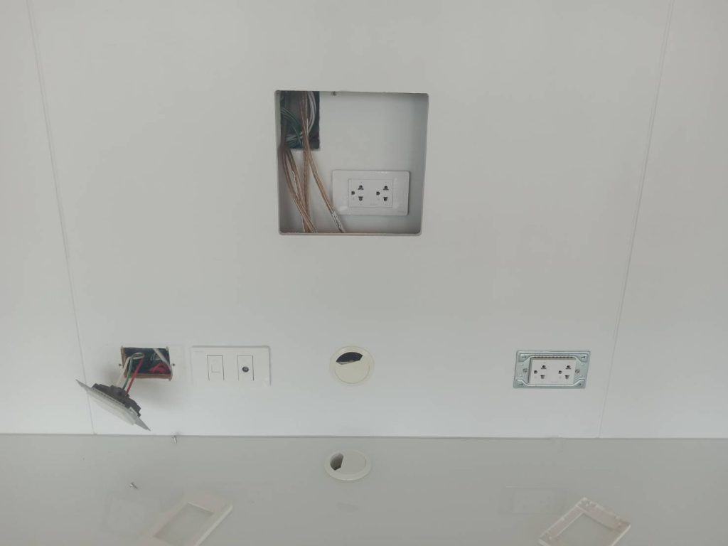 ปลั๊กไฟ