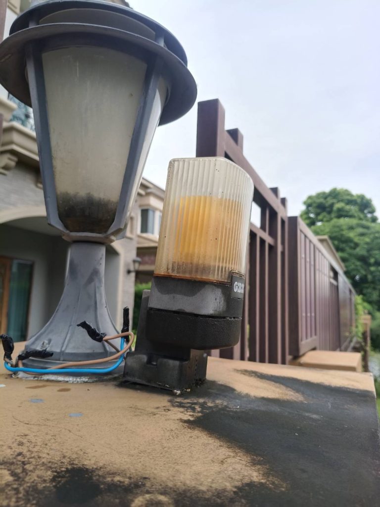 ไฟกระพริบหัวเสา