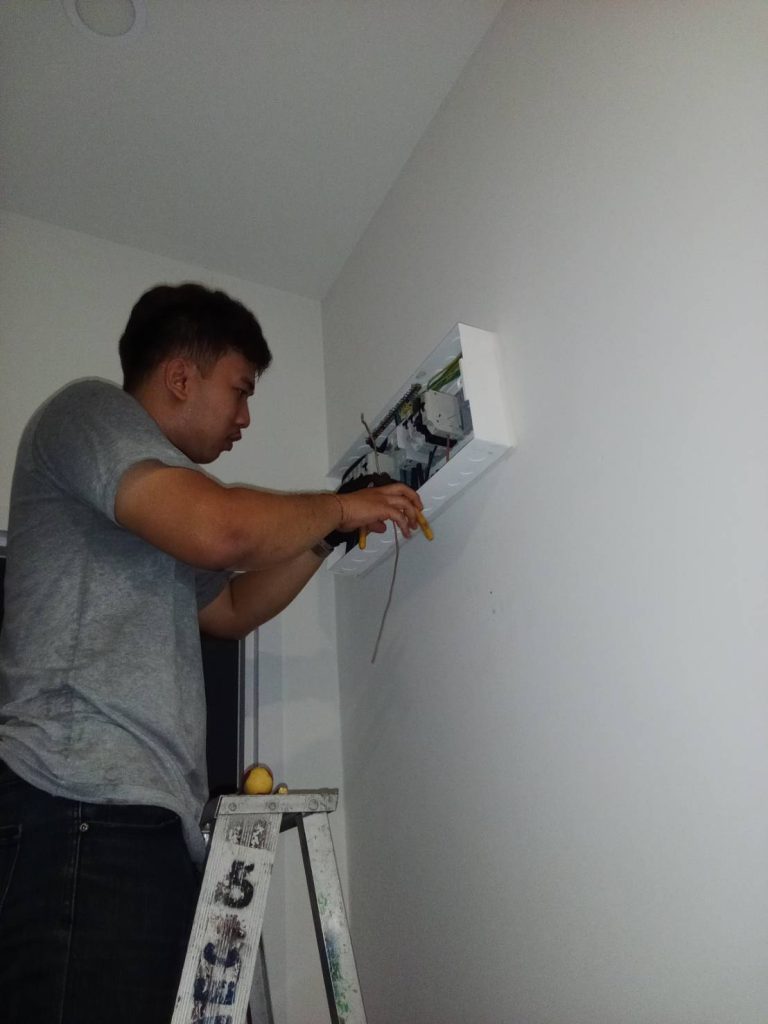 ตรวจเช็กตู้คอนซูมเมอร์