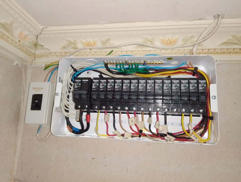 จัดเรียงสายไฟใหม่