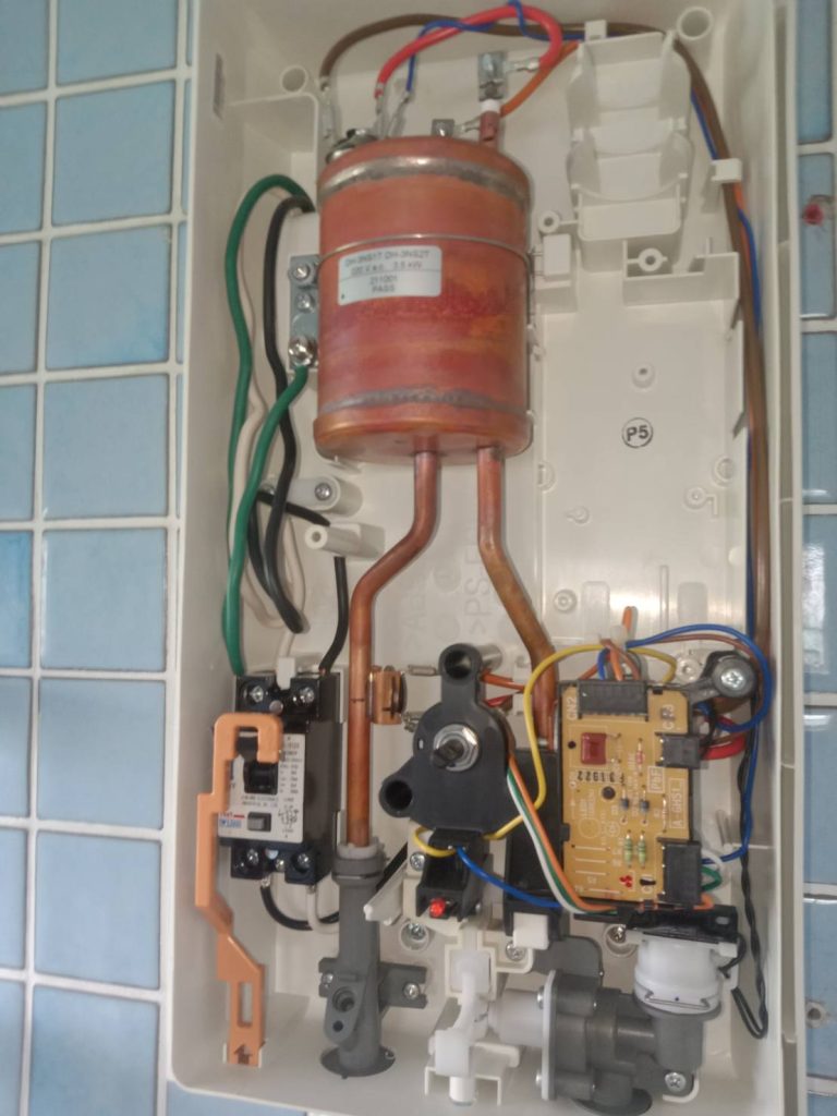 เครื่องทำน้ำอุ่น