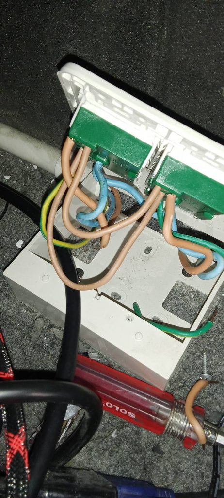 ติดตั้งระบบไฟฟ้าเต็มระบบ