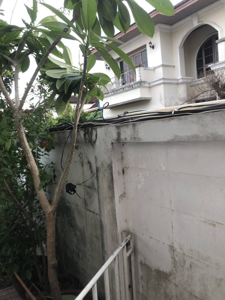 แนวท่อสายไฟ