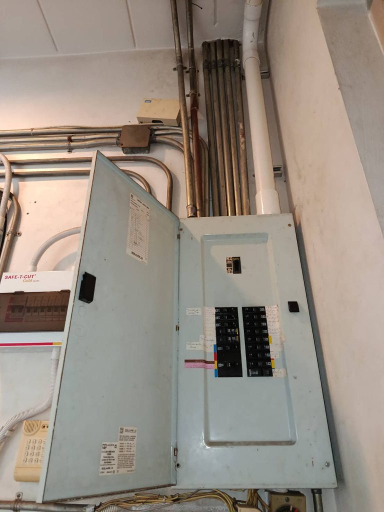 ตู้โหลดเซ็นเตอร์