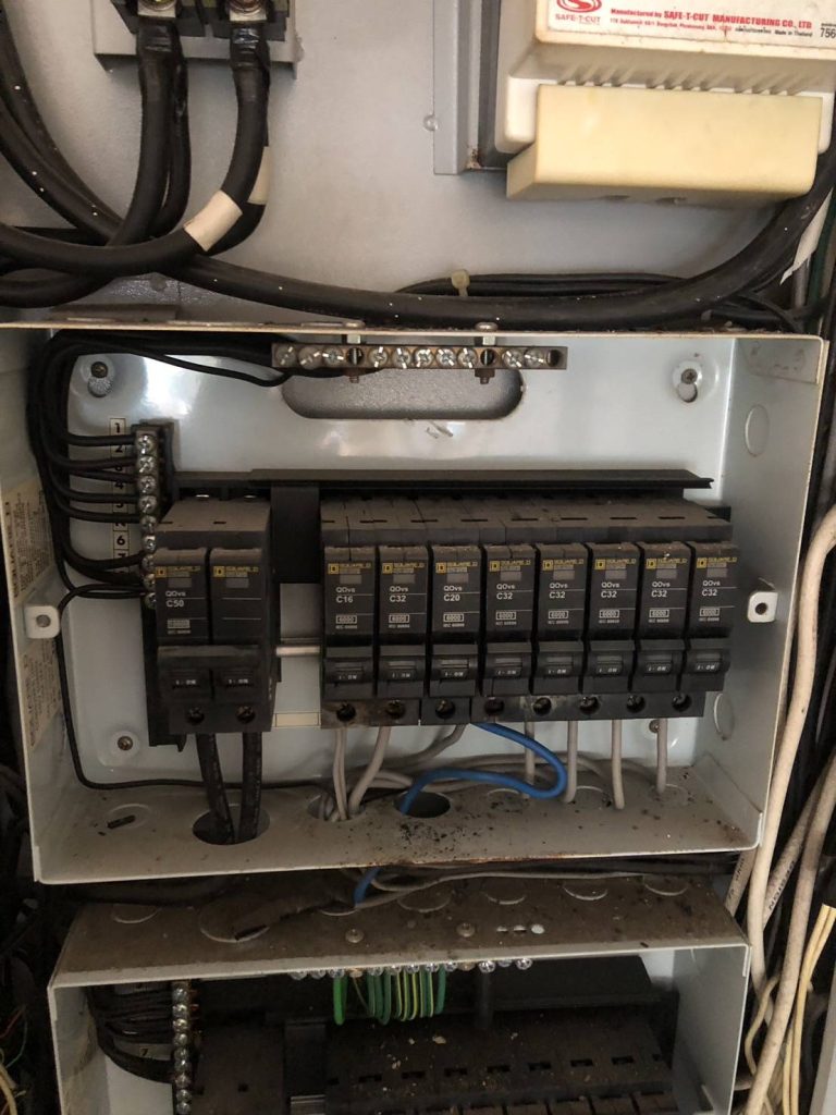 ตู้คอนซูมเมอร์ยูนิต